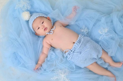 海拉尔宝宝奶粉喝到几岁